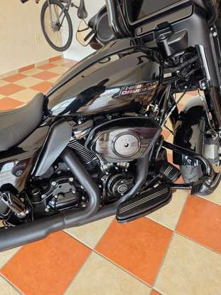 HARLEY-DAVIDSON-STREET GLIDE-2024