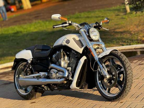 HARLEY-DAVIDSON-V-ROD MUSCLE HARLEY-DAVIDSON-V-ROD MUSCLE-2012