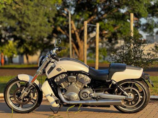 HARLEY-DAVIDSON-V-ROD MUSCLE HARLEY-DAVIDSON-V-ROD MUSCLE-2012