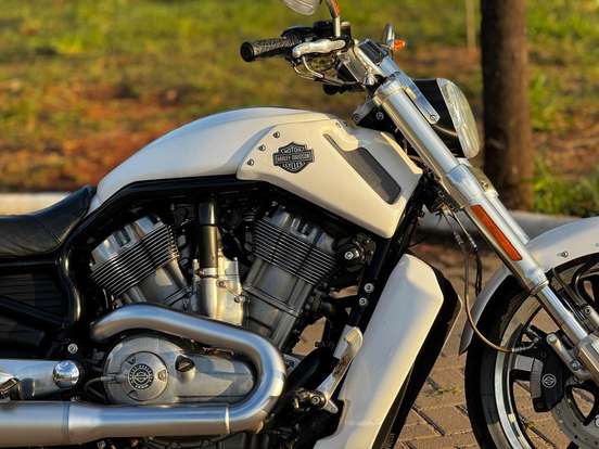 HARLEY-DAVIDSON-V-ROD MUSCLE HARLEY-DAVIDSON-V-ROD MUSCLE-2012