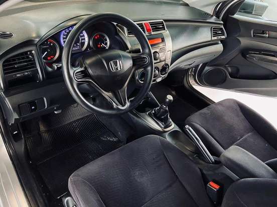 HONDA-CITY-1.5 LX 16V FLEX 4P MANUAL HONDA-CITY-2012