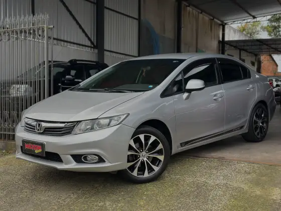 HONDA CIVIC 1.8 LXS 16V FLEX 4P AUTOMÁTICO
