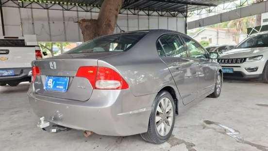 HONDA-CIVIC-2010