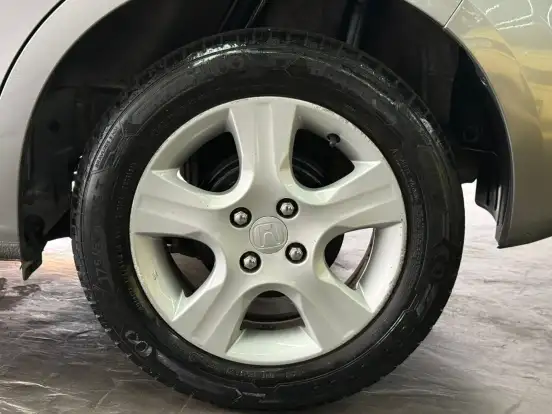 HONDA-FIT-2013