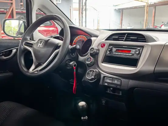 HONDA-FIT-1.4 LX 16V FLEX 4P MANUAL HONDA-FIT-2011