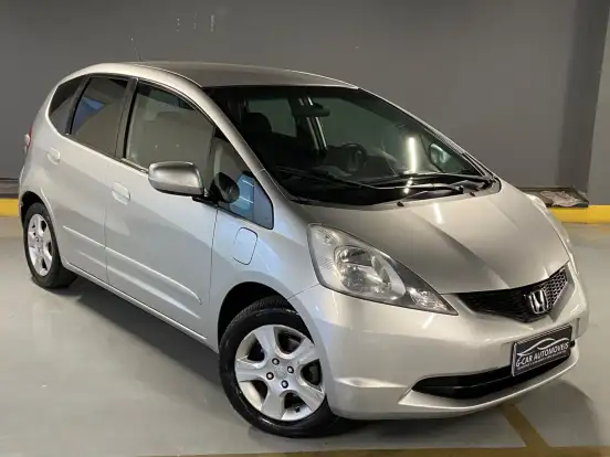 HONDA-FIT-2010