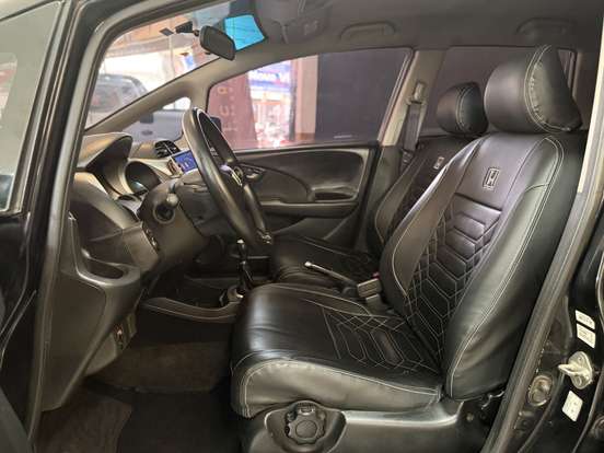 HONDA-FIT-2012