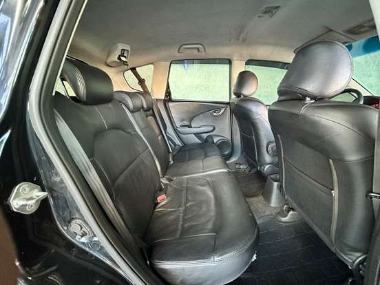 HONDA-FIT-2009