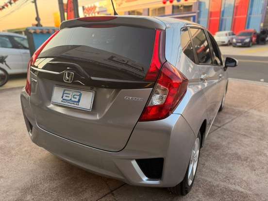 HONDA-FIT-2017