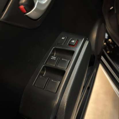 HONDA-FIT-2012