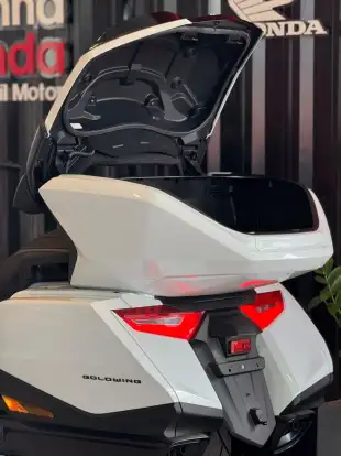 HONDA-GL 1800 GOLD WING TOUR HONDA-GL 1800 GOLD WING TOUR-2024