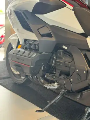 HONDA-GL 1800 GOLD WING TOUR-2024