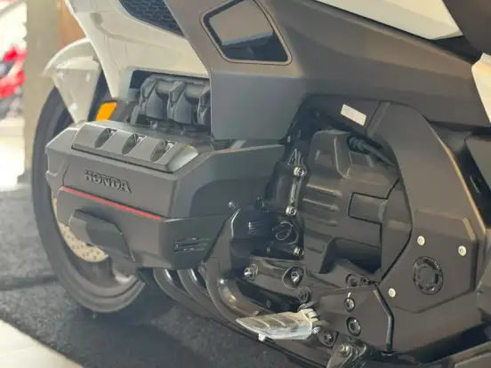 HONDA-GL 1800 GOLD WING TOUR HONDA-GL 1800 GOLD WING TOUR-2024