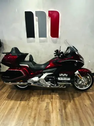 HONDA GL 1800 GOLD WING TOUR 