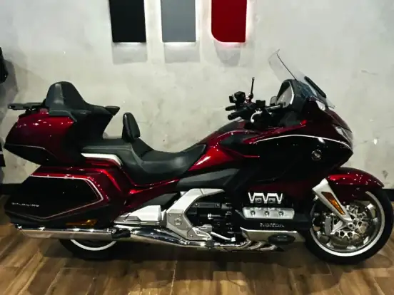 HONDA-GL 1800 GOLD WING TOUR HONDA-GL 1800 GOLD WING TOUR-2018