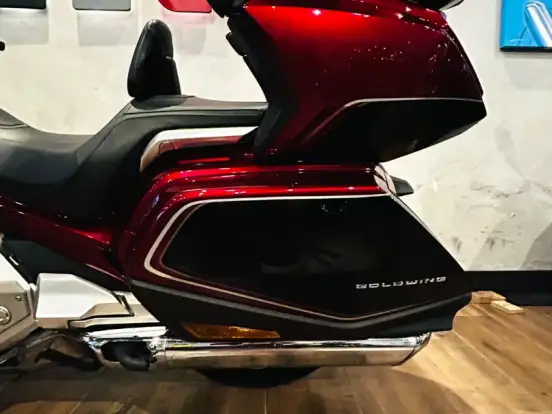 HONDA-GL 1800 GOLD WING TOUR HONDA-GL 1800 GOLD WING TOUR-2018