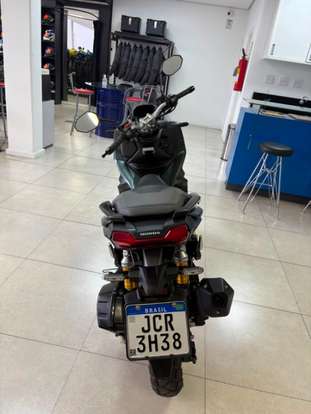 HONDA-ADV-2024