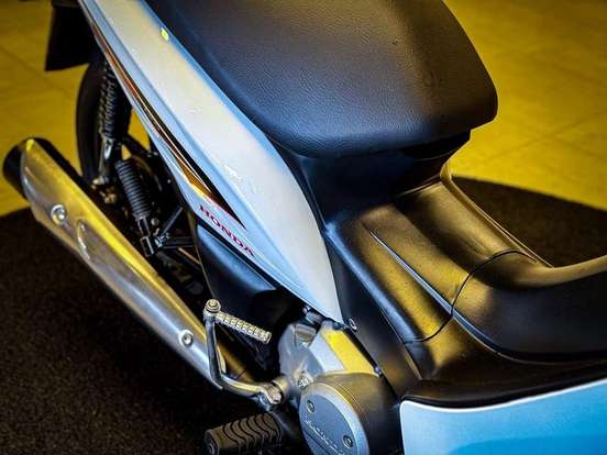 HONDA-BIZ 125 EX-2015