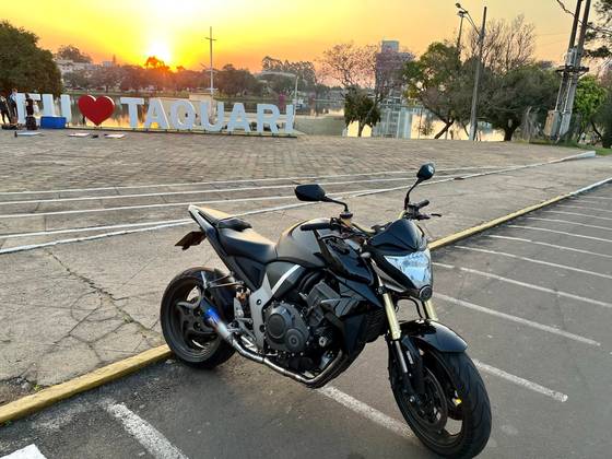 HONDA CB 1000R 