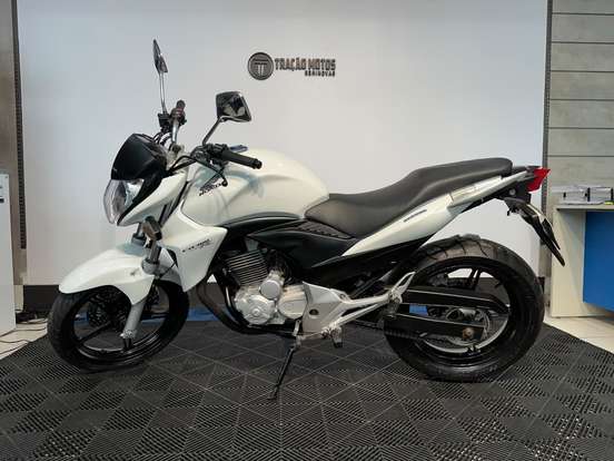 HONDA-CB 300R-2013