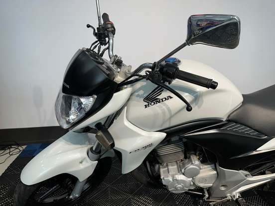 HONDA-CB 300R-2013