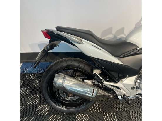 HONDA-CB 300R-2013