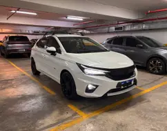 HONDA CITY 1.5 i-VTEC FLEX HATCH TOURING CVT HONDA CITY 1.5 i-VTEC FLEX HATCH TOURING CVT