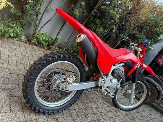 HONDA-CRF 250F-2025
