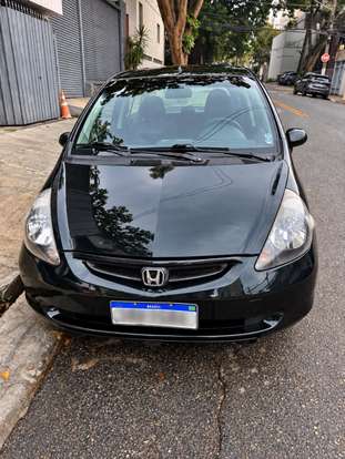 HONDA-FIT-2005