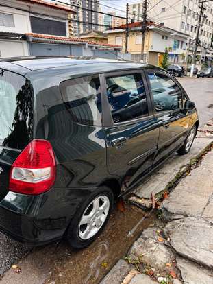 HONDA-FIT-1.4 LXL 8V GASOLINA 4P AUTOMÁTICO HONDA-FIT-2005
