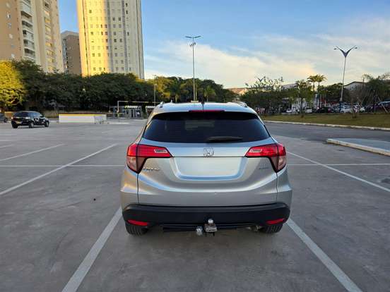 HONDA-HR-V-2015