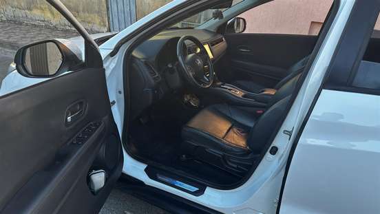 HONDA-HR-V-2015