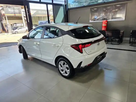 HYUNDAI-HB20-1.0 12V FLEX COMFORT MANUAL HYUNDAI-HB20-2023