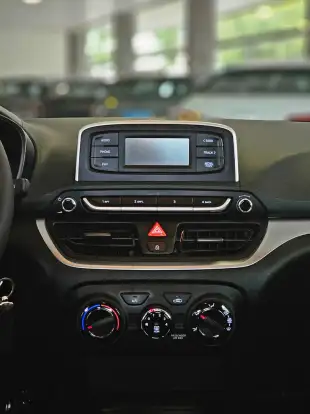 HYUNDAI-HB20-2023