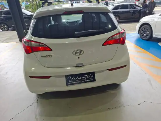 HYUNDAI-HB20-2018