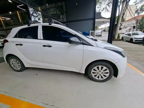 HYUNDAI-HB20-2018