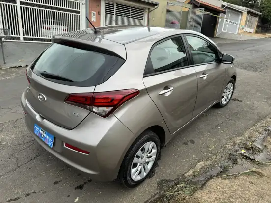 HYUNDAI-HB20-1.6 COMFORT PLUS 16V FLEX 4P MANUAL HYUNDAI-HB20-2018