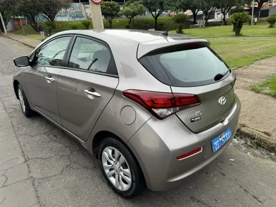 HYUNDAI-HB20-2018