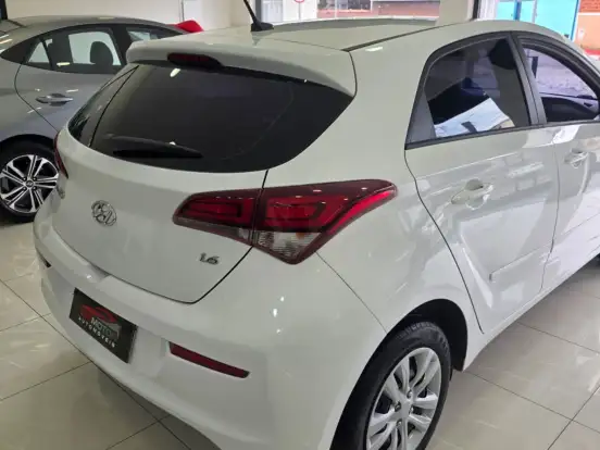 HYUNDAI-HB20-1.6 COMFORT PLUS 16V FLEX 4P MANUAL HYUNDAI-HB20-2019