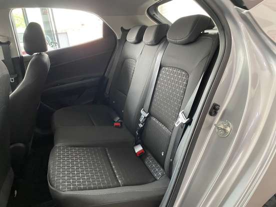 HYUNDAI-HB20-1.0 12V FLEX COMFORT PLUS MANUAL HYUNDAI-HB20-2023