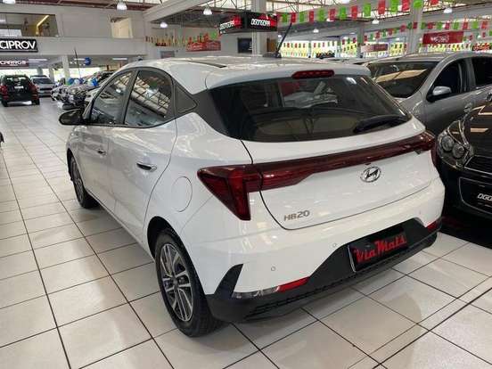 HYUNDAI-HB20-2024