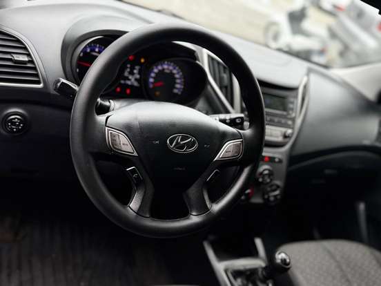 HYUNDAI-HB20-1.0 COMFORT 12V FLEX 4P MANUAL HYUNDAI-HB20-2017