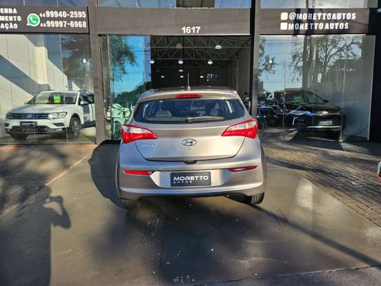 HYUNDAI-HB20-2017