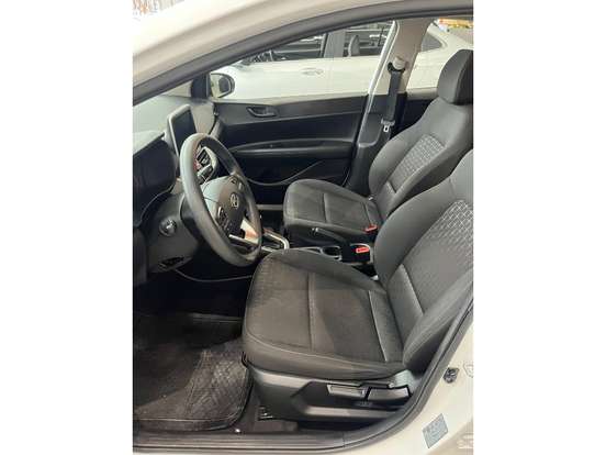 HYUNDAI-HB20-2023