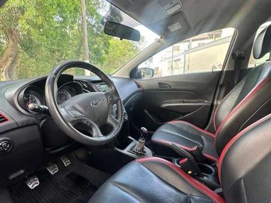 HYUNDAI-HB20-1.6 R SPEC 16V FLEX 4P MANUAL HYUNDAI-HB20-2016