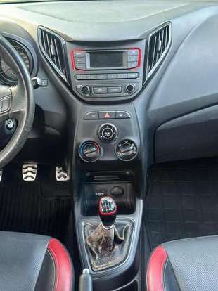 HYUNDAI-HB20-2016