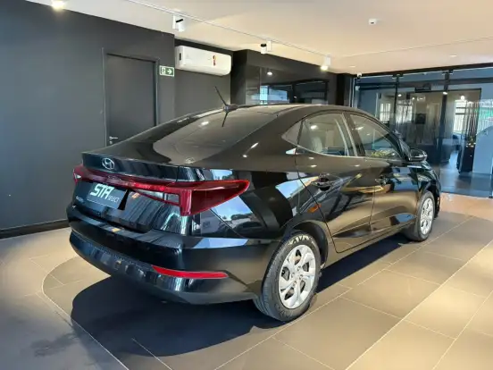 HYUNDAI-HB20S-2023
