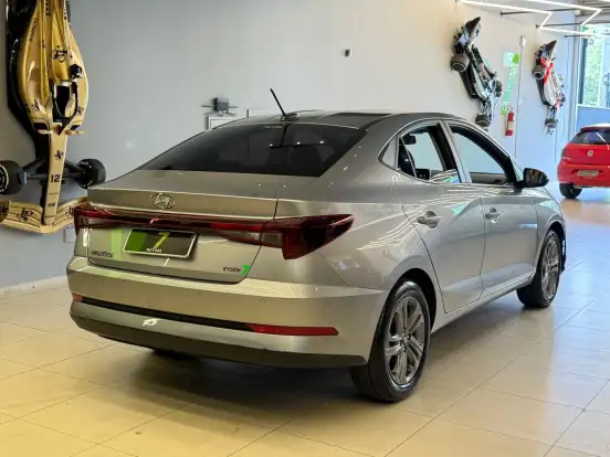 HYUNDAI-HB20S-2024