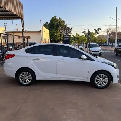 HYUNDAI HB20S 1.6 5 ANOS 16V FLEX 4P AUTOMÁTICO