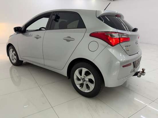 HYUNDAI-HB20S-2017
